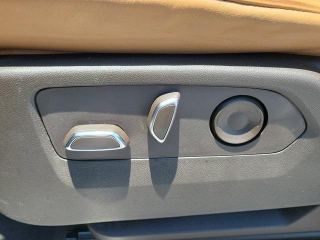 used 2022 Cadillac Escalade ESV car, priced at $66,995