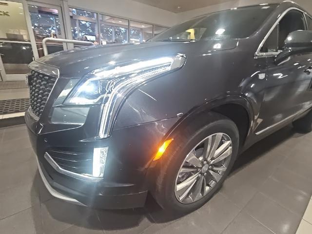 used 2021 Cadillac XT5 car, priced at $33,995