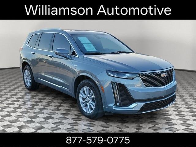 used 2023 Cadillac XT6 car, priced at $35,995