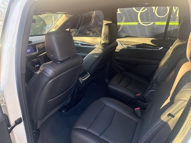 used 2023 Cadillac XT6 car, priced at $38,895