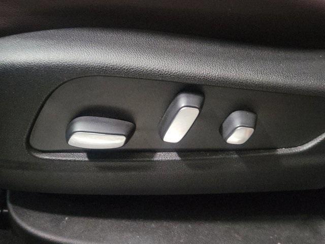 used 2022 Cadillac XT6 car, priced at $32,795