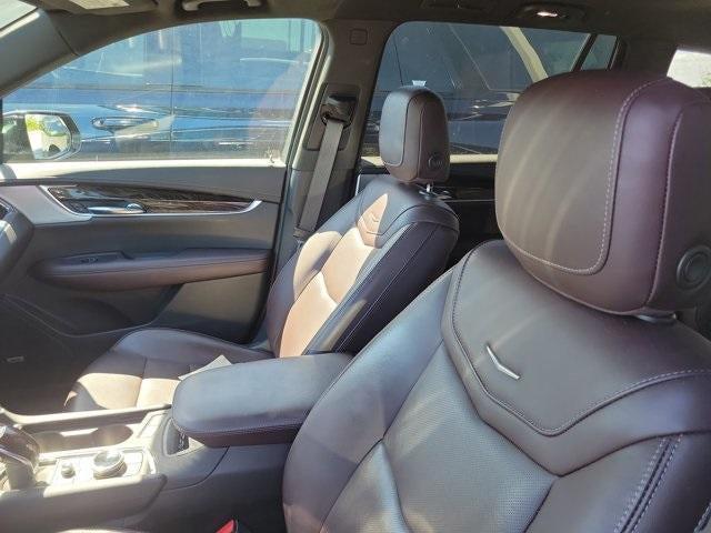 used 2022 Cadillac XT6 car