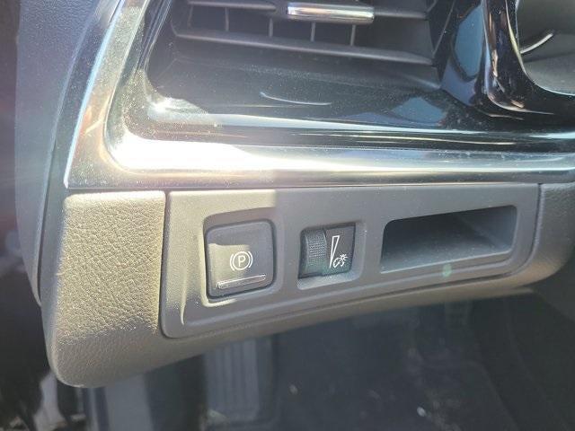 used 2022 Cadillac XT6 car