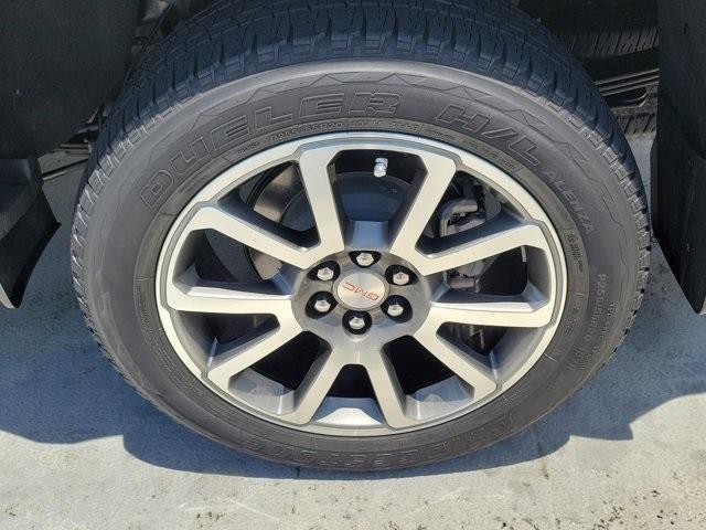 used 2022 GMC Canyon car, priced at $33,995