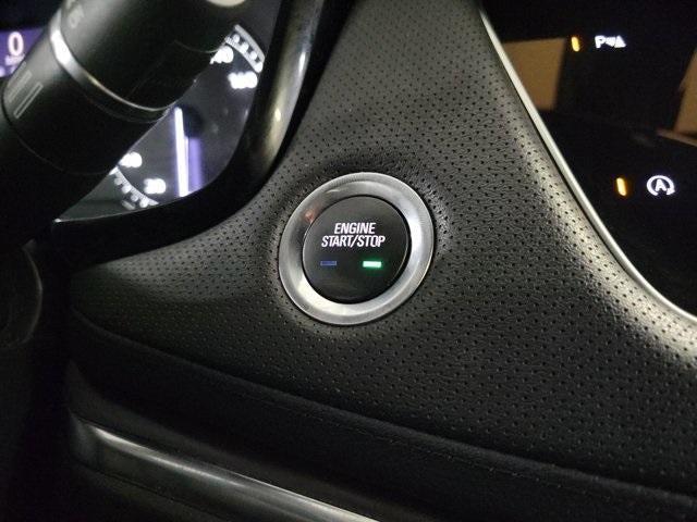 used 2022 Cadillac XT5 car, priced at $26,595