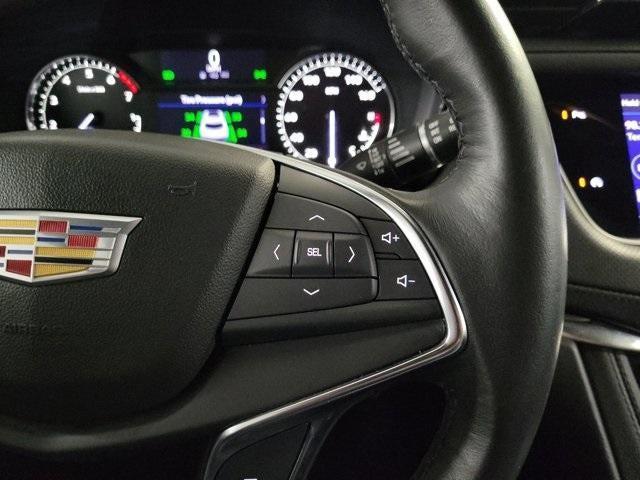 used 2022 Cadillac XT5 car, priced at $26,595