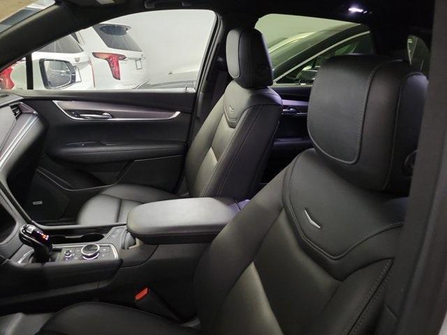 used 2022 Cadillac XT5 car, priced at $26,595