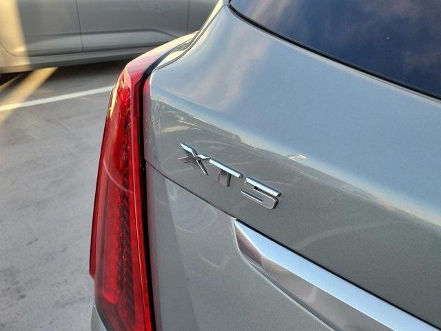 used 2023 Cadillac XT5 car, priced at $32,995