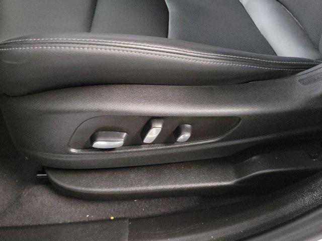 used 2022 Cadillac XT6 car, priced at $35,895