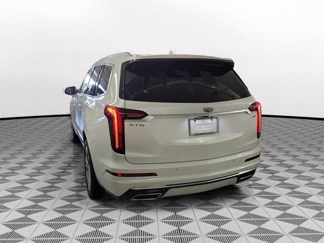 used 2022 Cadillac XT6 car, priced at $35,895