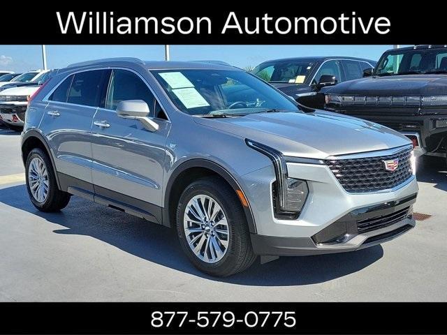 used 2025 Cadillac XT4 car, priced at $39,995