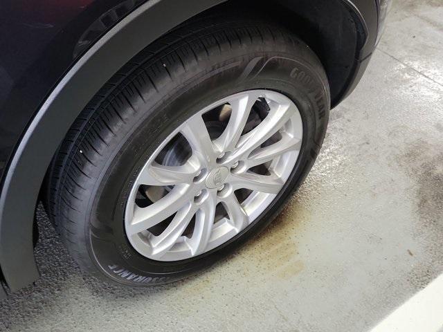 used 2023 Cadillac XT4 car, priced at $23,995