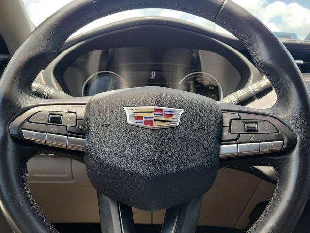 used 2022 Cadillac XT4 car, priced at $25,795