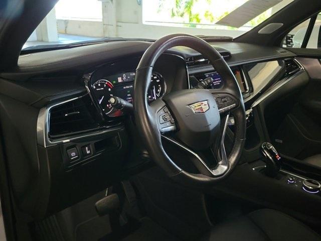 used 2023 Cadillac XT6 car, priced at $38,895