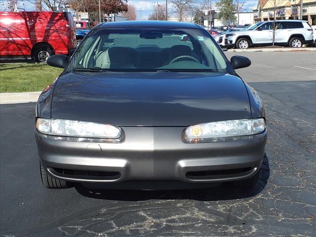 used 2002 Oldsmobile Intrigue car, priced at $2,995