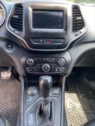 used 2019 Jeep Cherokee car, priced at $14,941