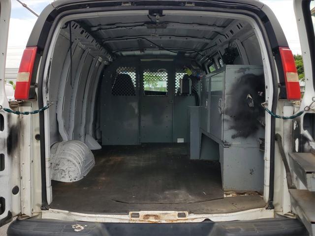 used 2008 GMC Savana 3500 car, priced at $8,250