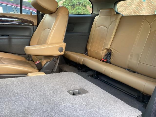 used 2015 Buick Enclave car, priced at $10,534