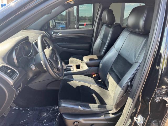 used 2017 Jeep Grand Cherokee car, priced at $17,995