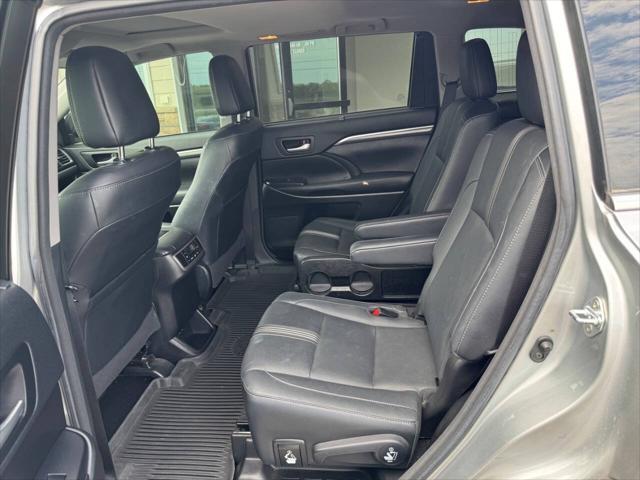 used 2017 Toyota Highlander car, priced at $27,995