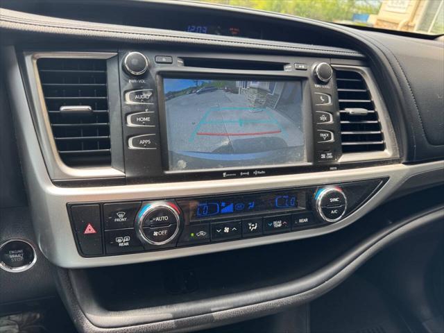 used 2017 Toyota Highlander car, priced at $27,995