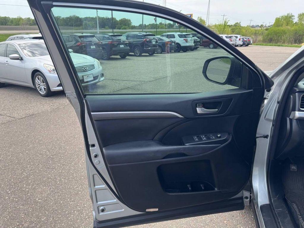 used 2017 Toyota Highlander car, priced at $25,995
