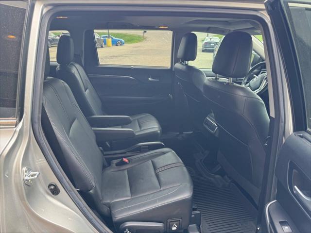 used 2017 Toyota Highlander car, priced at $27,995
