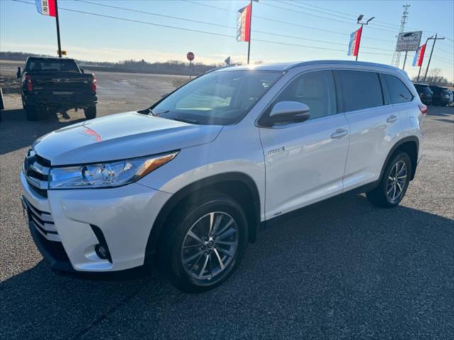 used 2019 Toyota Highlander Hybrid car, priced at $31,699