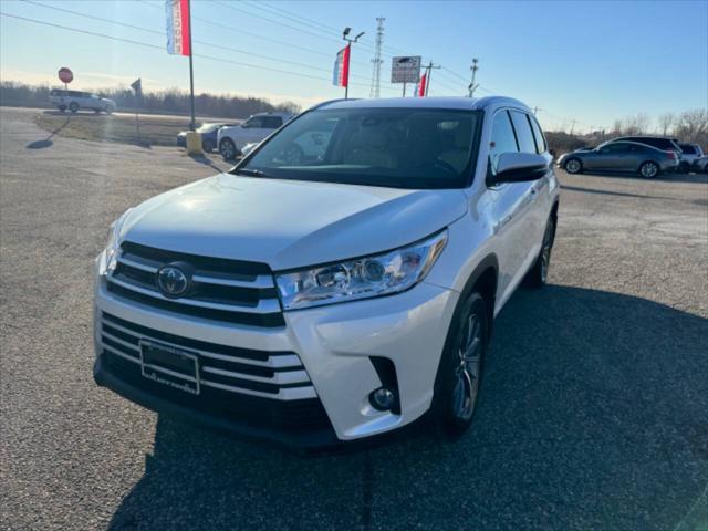 used 2019 Toyota Highlander Hybrid car, priced at $31,699