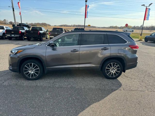 used 2017 Toyota Highlander car, priced at $27,599