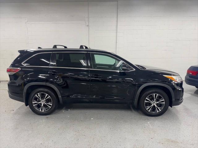 used 2016 Toyota Highlander car, priced at $20,750