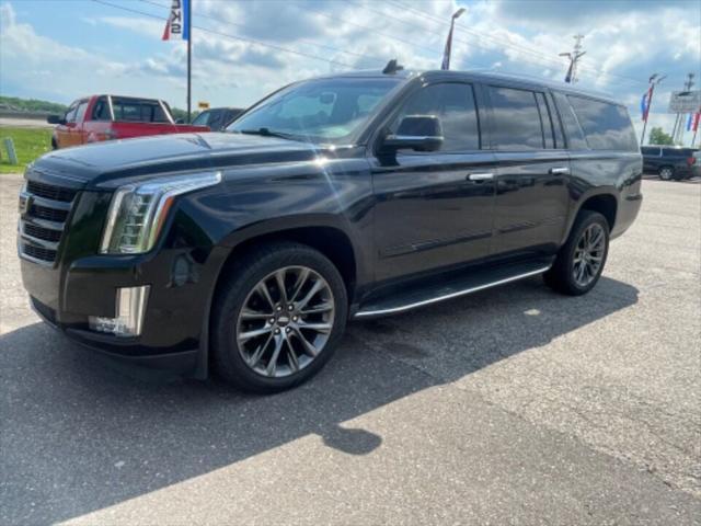 used 2019 Cadillac Escalade ESV car, priced at $33,750