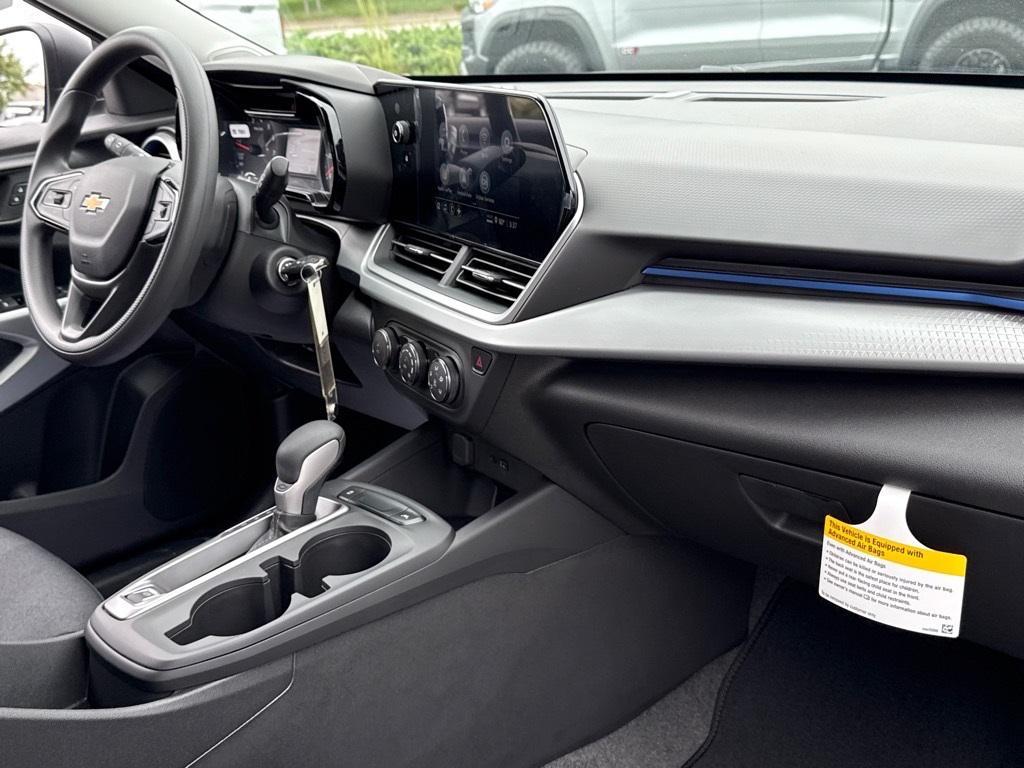 new 2025 Chevrolet Trax car, priced at $20,345