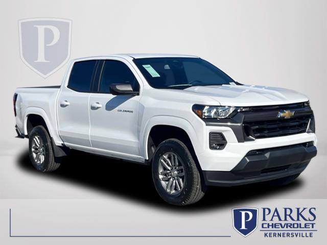 new 2024 Chevrolet Colorado car, priced at $38,415