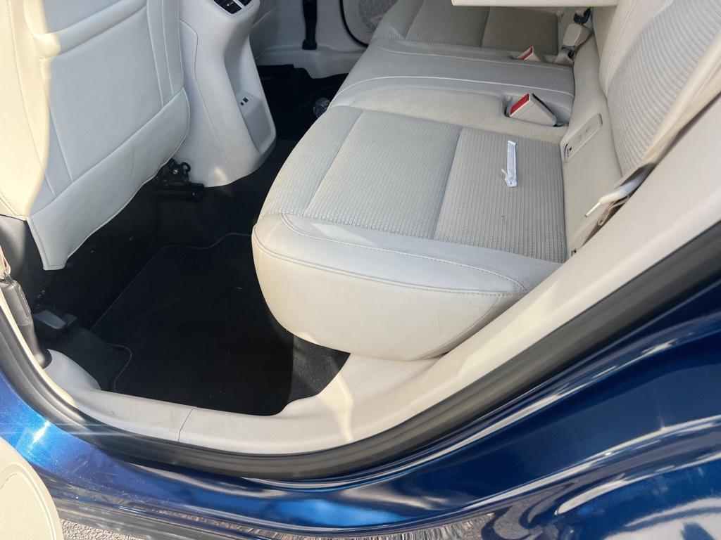 used 2023 Buick Envision car, priced at $20,000