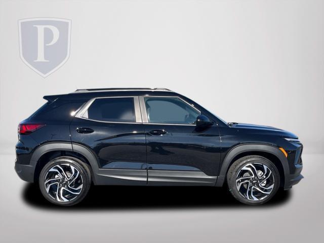 new 2025 Chevrolet TrailBlazer car, priced at $28,875