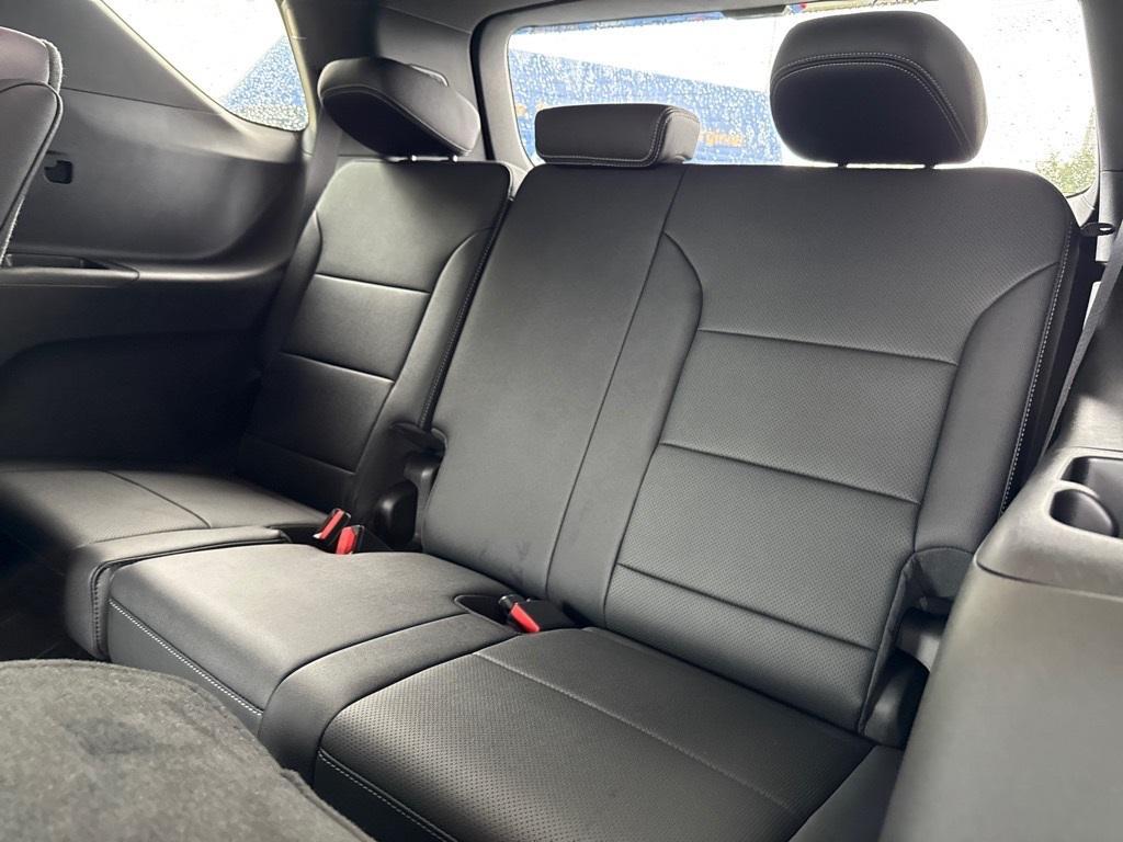 new 2026 Chevrolet Traverse car, priced at $41,420