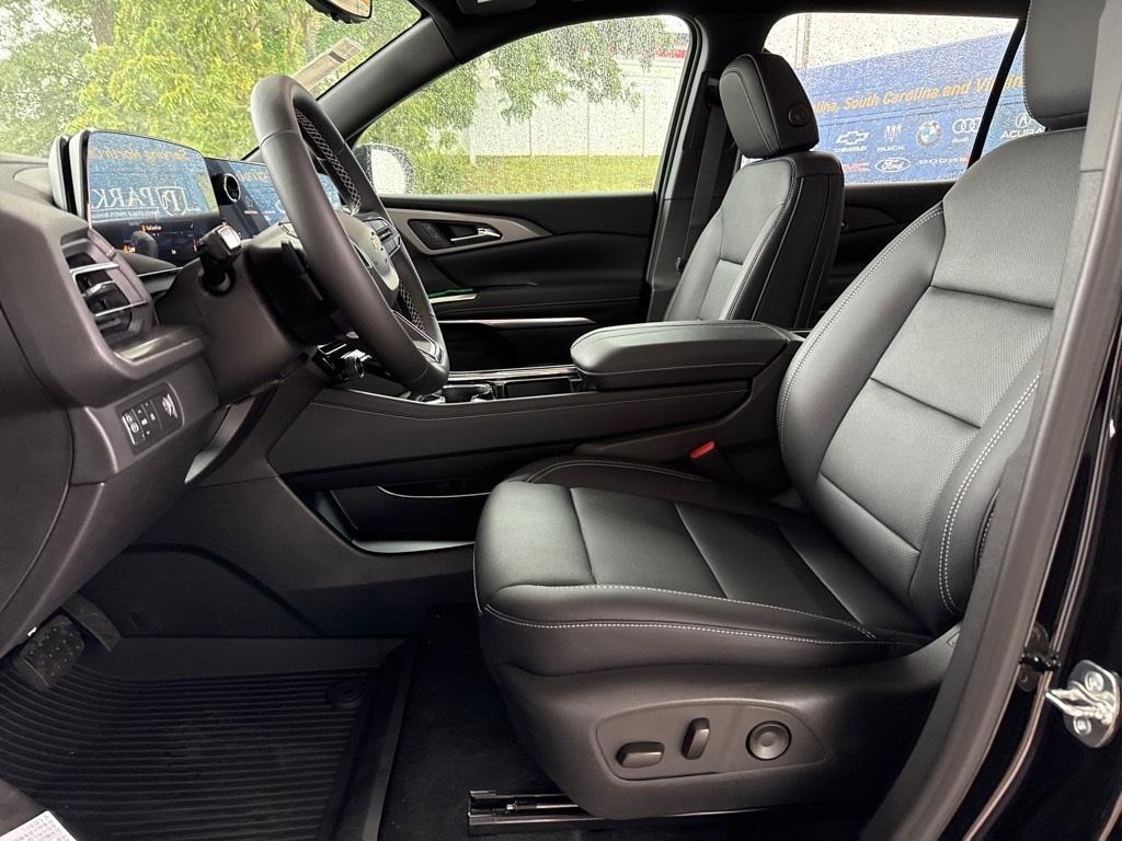 new 2026 Chevrolet Traverse car, priced at $41,420