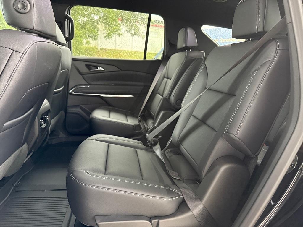 new 2026 Chevrolet Traverse car, priced at $41,420