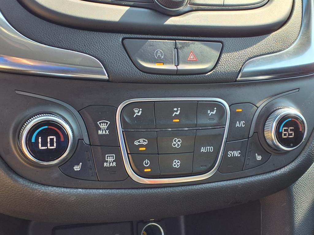 used 2022 Chevrolet Equinox car, priced at $21,456