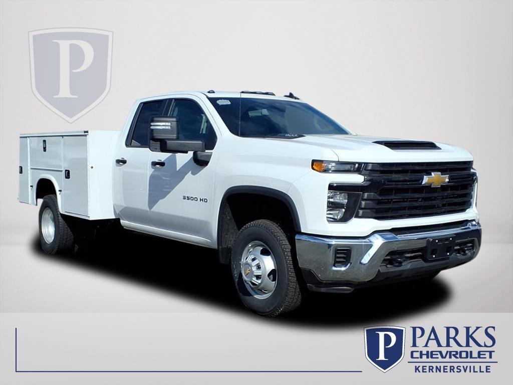 new 2024 Chevrolet Silverado 3500 car, priced at $54,390