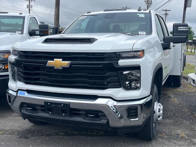 new 2025 Chevrolet Silverado 3500 car, priced at $65,992