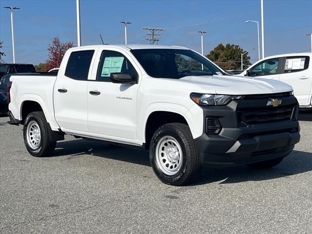 new 2024 Chevrolet Colorado car, priced at $33,420