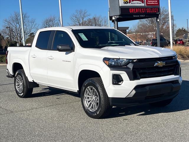 new 2024 Chevrolet Colorado car, priced at $35,975