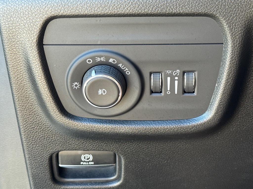 used 2021 Jeep Grand Cherokee L car, priced at $25,626