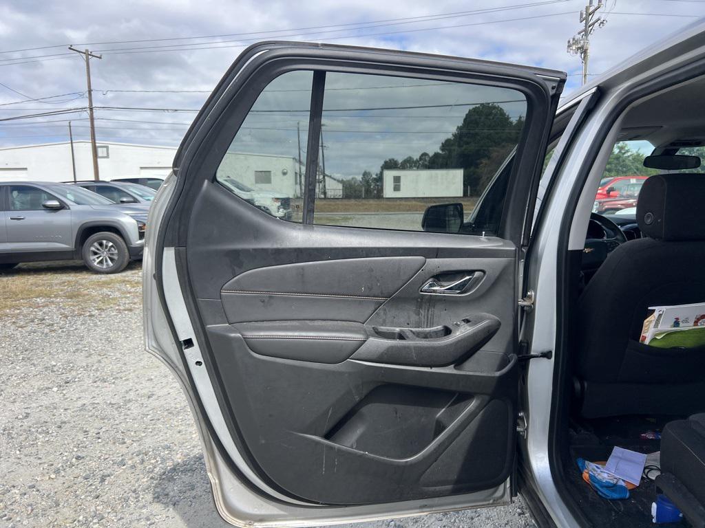 used 2020 Chevrolet Traverse car, priced at $20,000