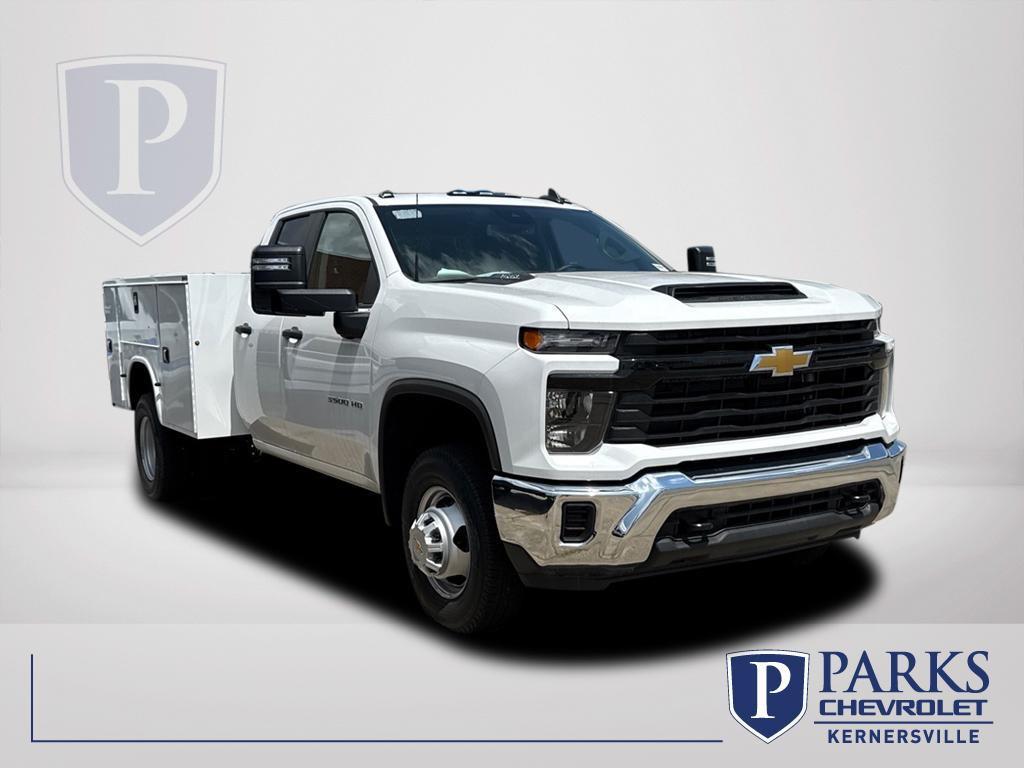 new 2024 Chevrolet Silverado 3500 car, priced at $65,535