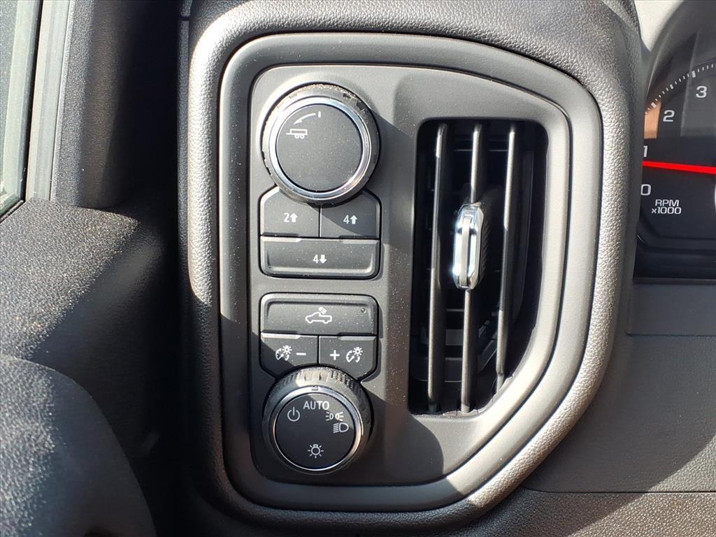 new 2025 Chevrolet Silverado 3500 car, priced at $50,443