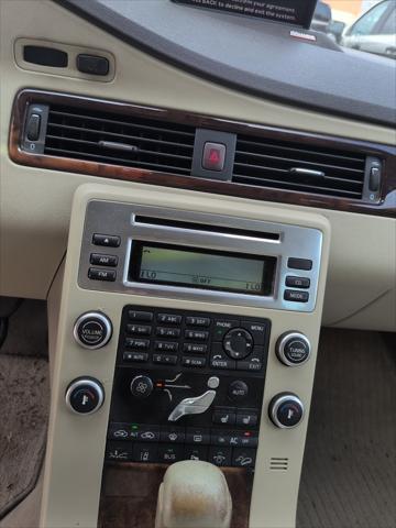 used 2009 Volvo XC70 car, priced at $7,000