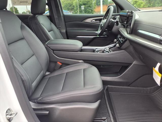 new 2025 Chevrolet Traverse car, priced at $41,445